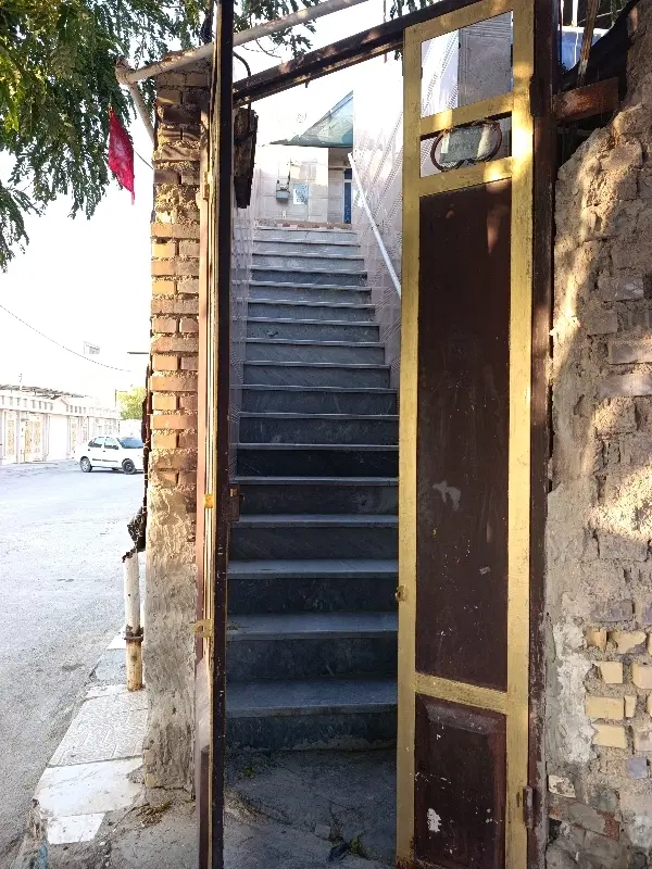 فروش و رهن خانه طبقه اول