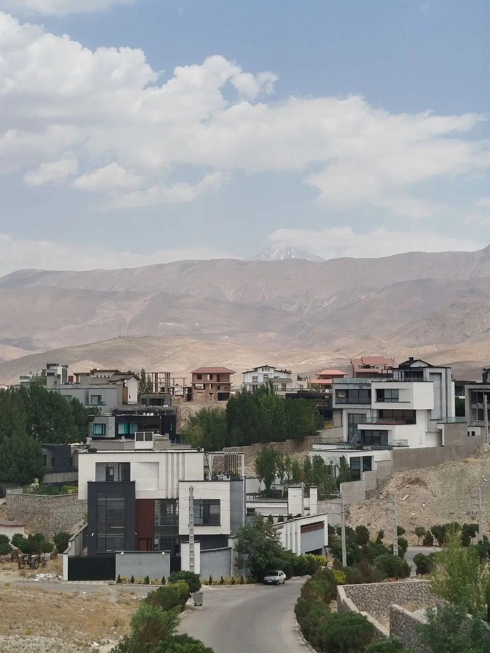 ۳۰۰متر زمین هشت بهشت جنوبی