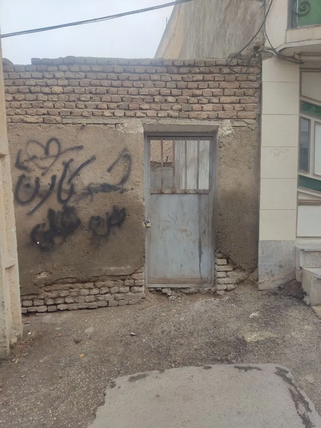 زمین68متری