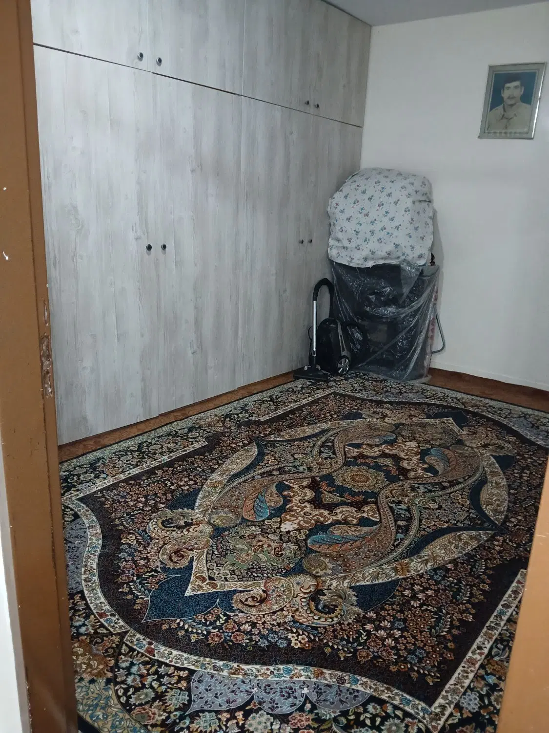 خانه ویلایی دو طبقه یکجا بفروش میرسد