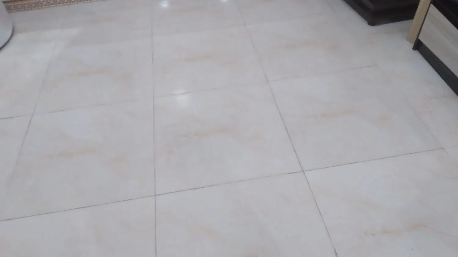 خانه دوطبقه باریکه