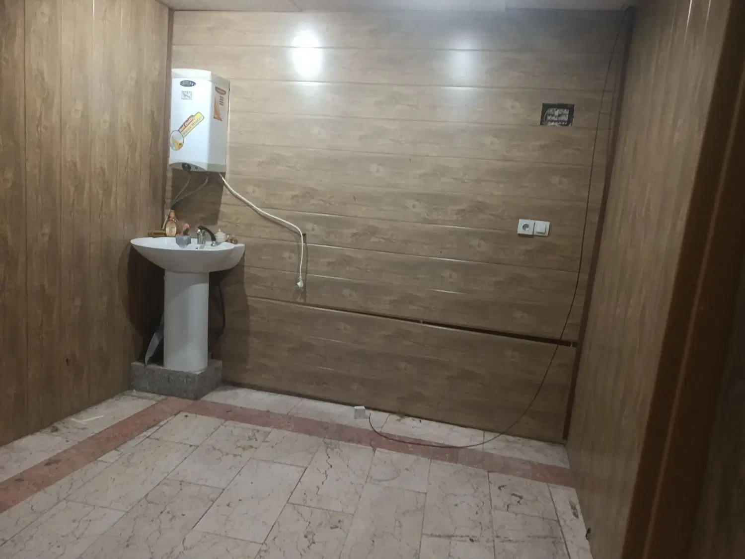دفتر کار و اتاق