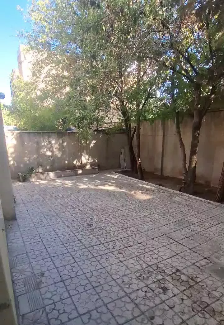 رهن و اجاره ویلایی 220 متری_تاپ لوکیشن بلوار وحدت