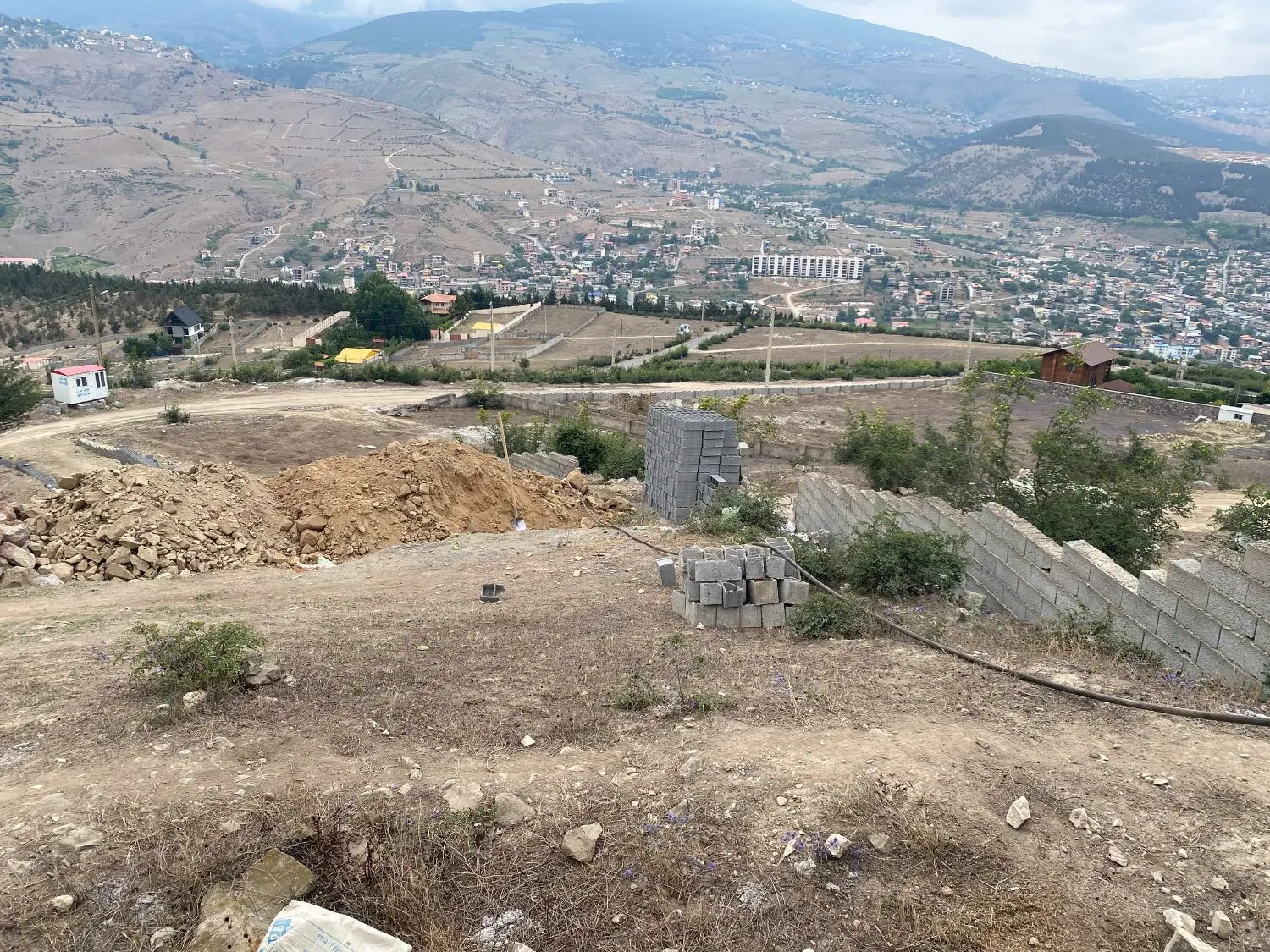 ۳۵۰متر باندر حومه مرزن اباد