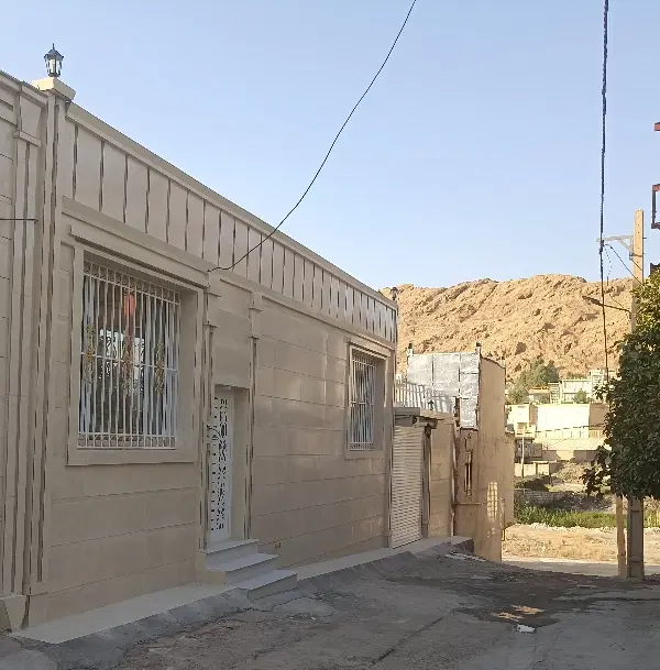 منزل مسکونی ویلایی حیاط دار ماشین رو در مرکز شهر