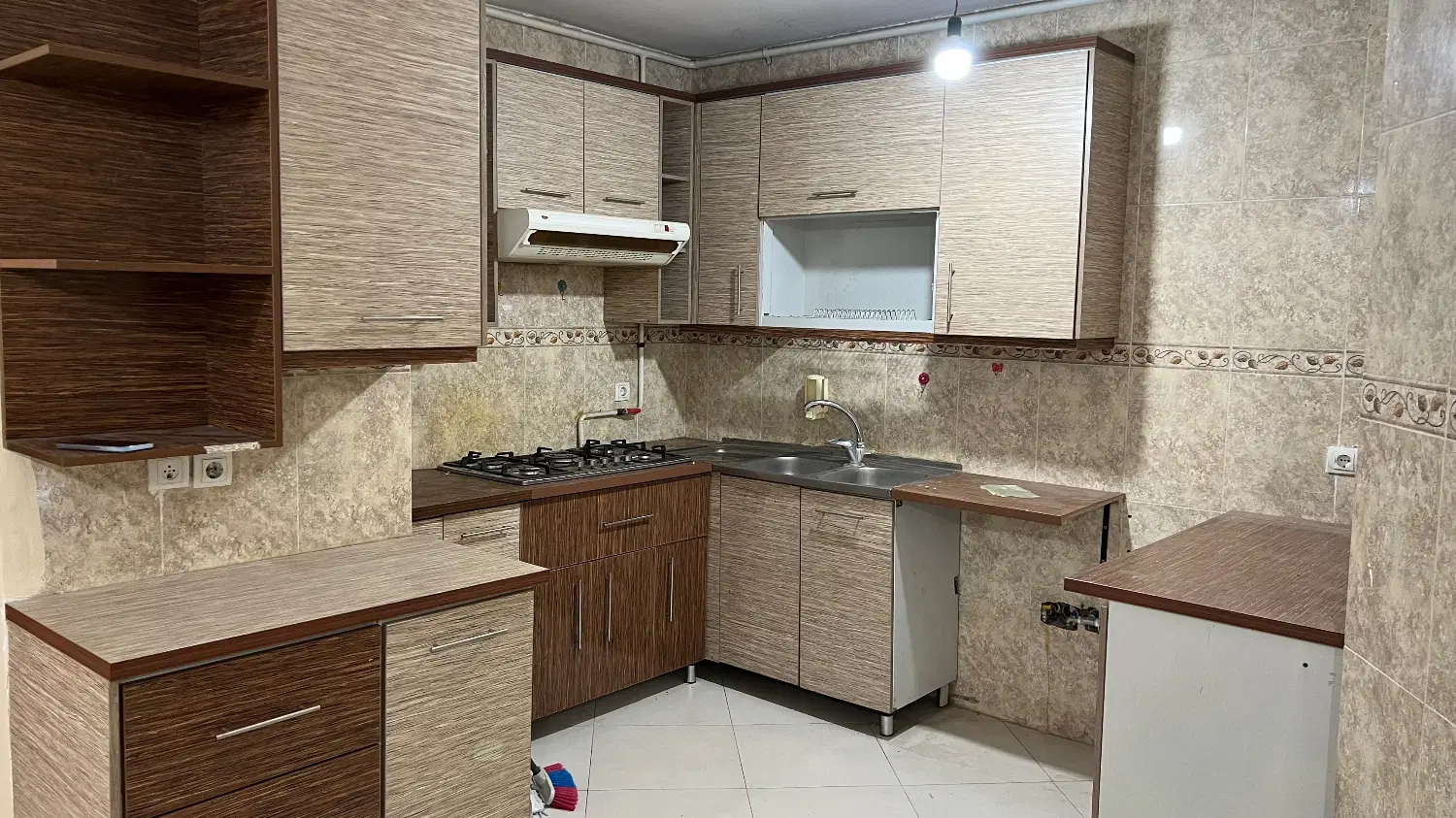 فروش آپارتمان دو خوابه