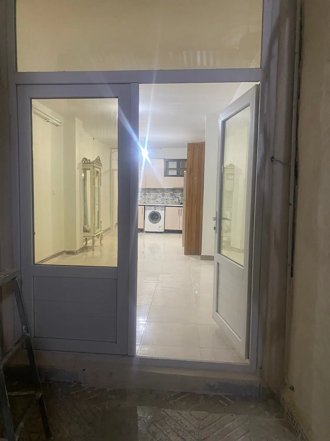 خانه دوطبقه و نیم