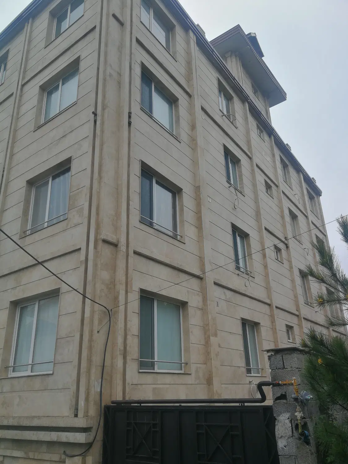 بام سبز کومله 100 متر با امکانات