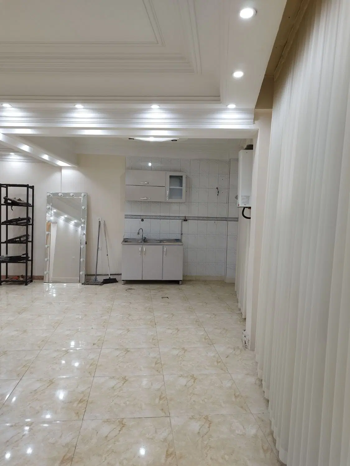 اجاره آپارتمان تجاری۹۰متری دراصغرمحمدی