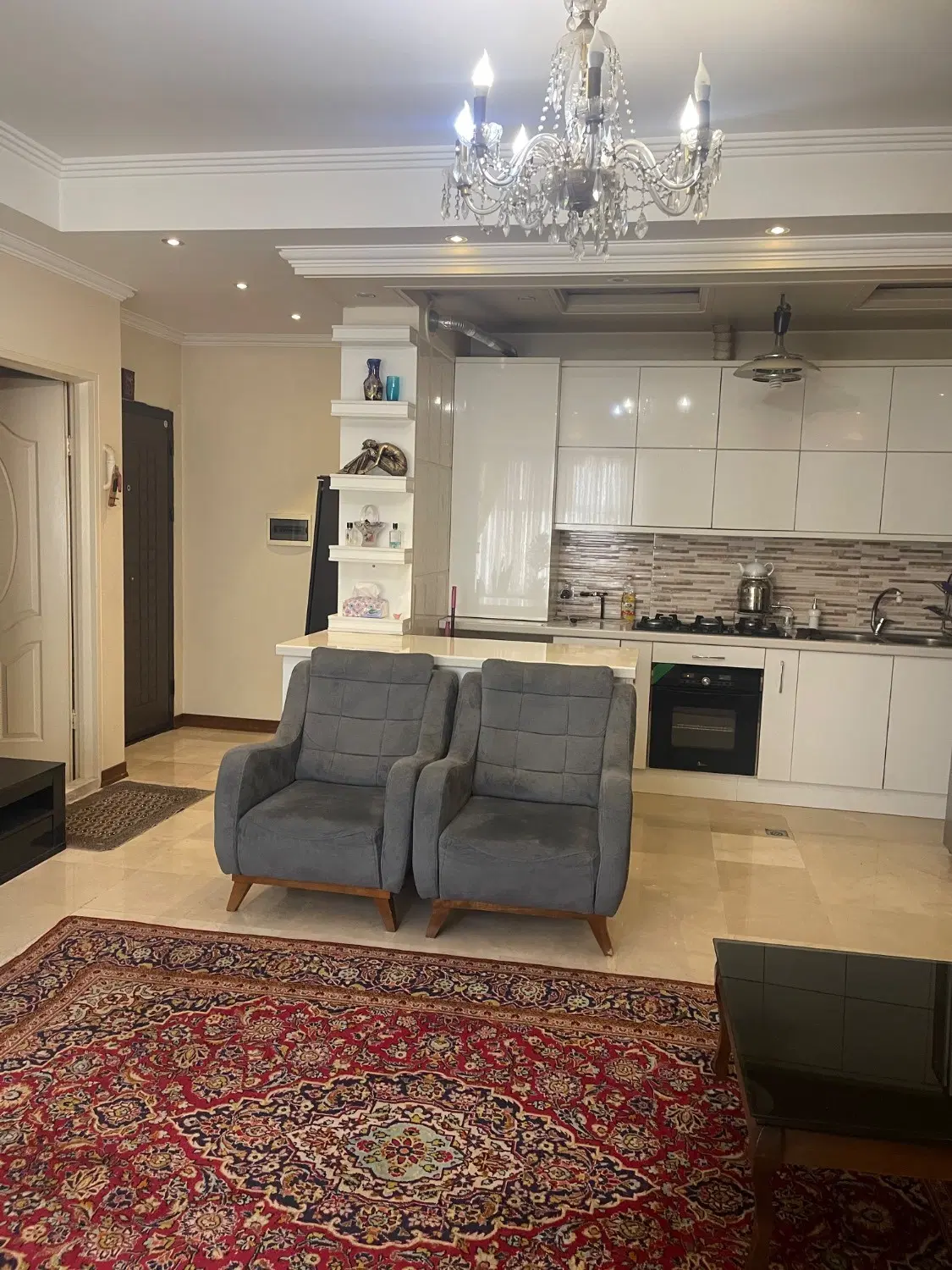 فروش آپارتمان ۷۰ متری فول امکانات مرزداران