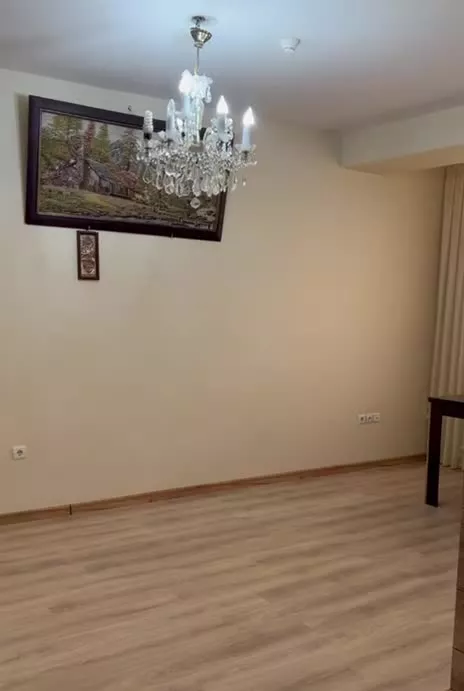 سهند فاز2 بازارچه مجتمع گل نرگس