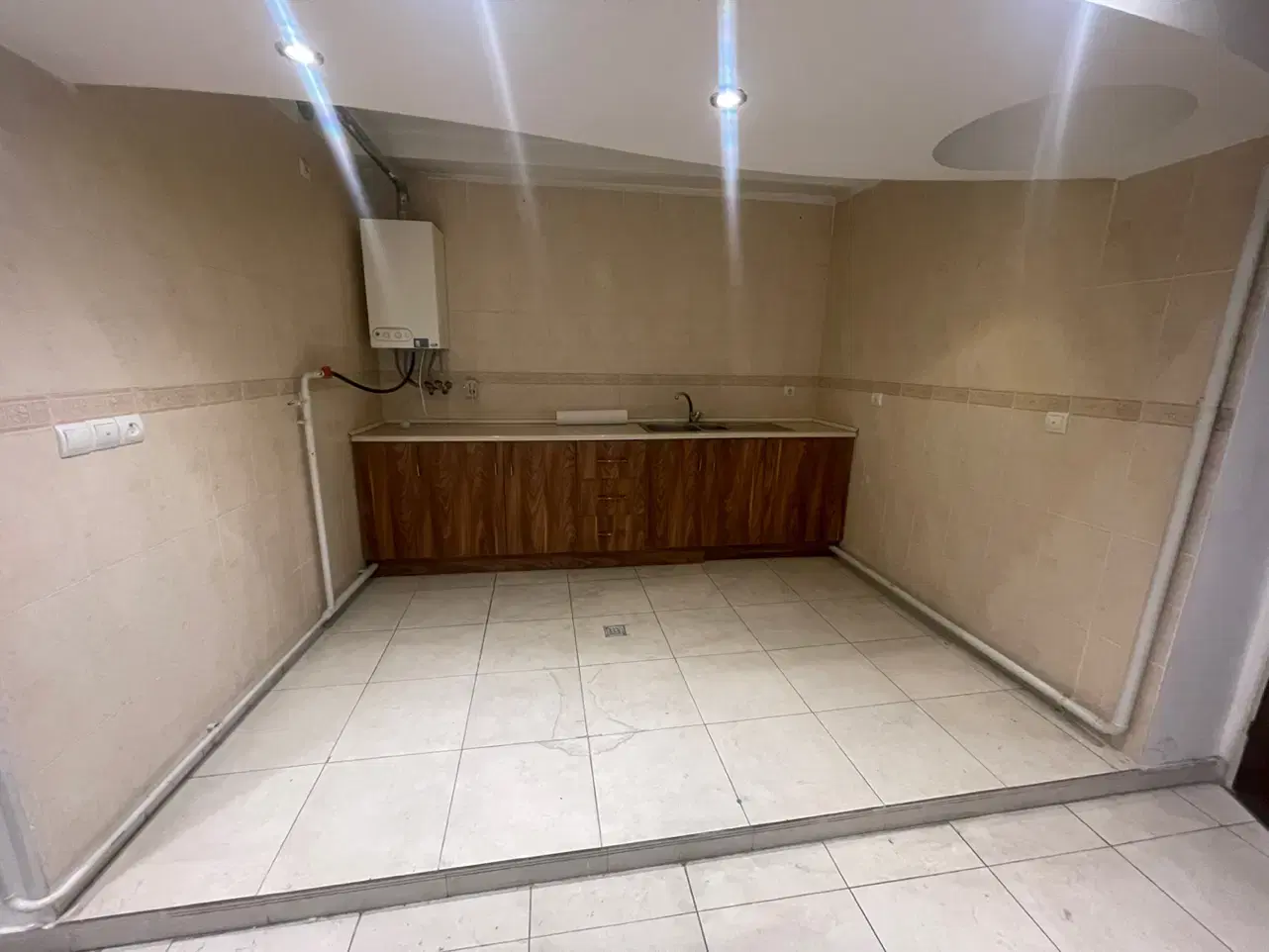 اجاره واحد کار دفتری اوحدی ۱۰۰ متری