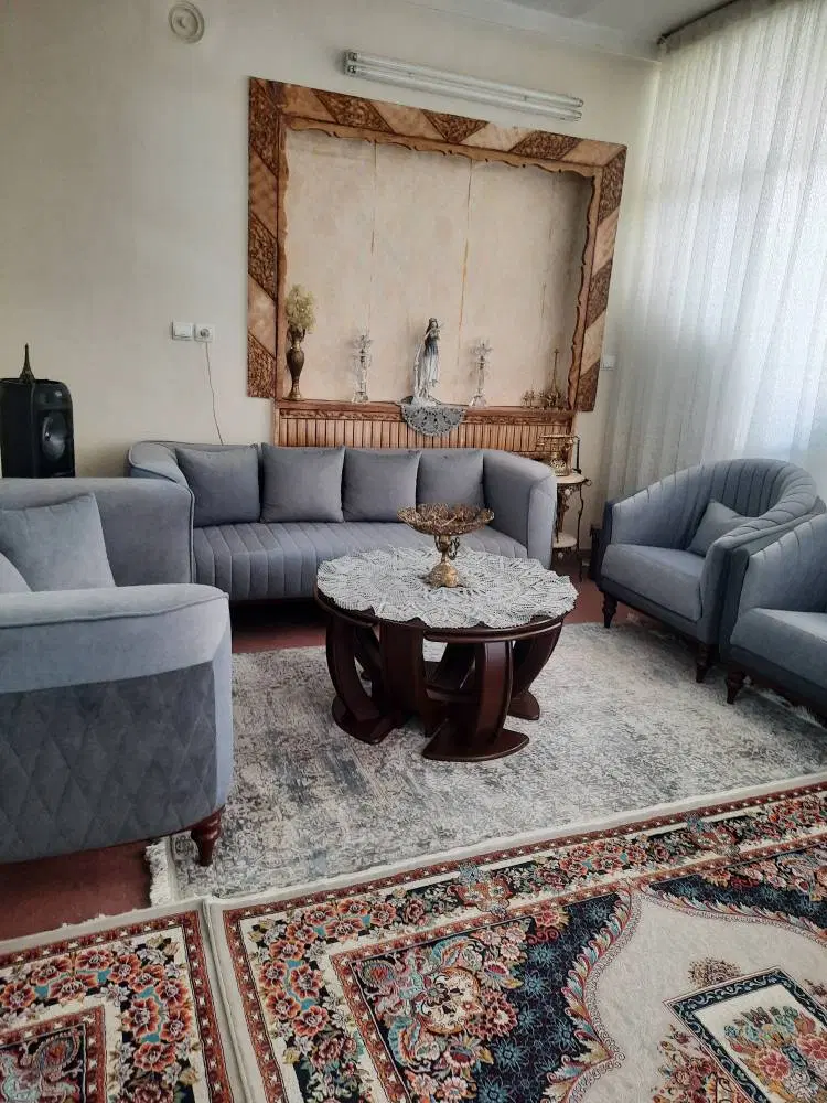 واحد ۷۰ متری .تک خواب .نزدیک به دو مترو