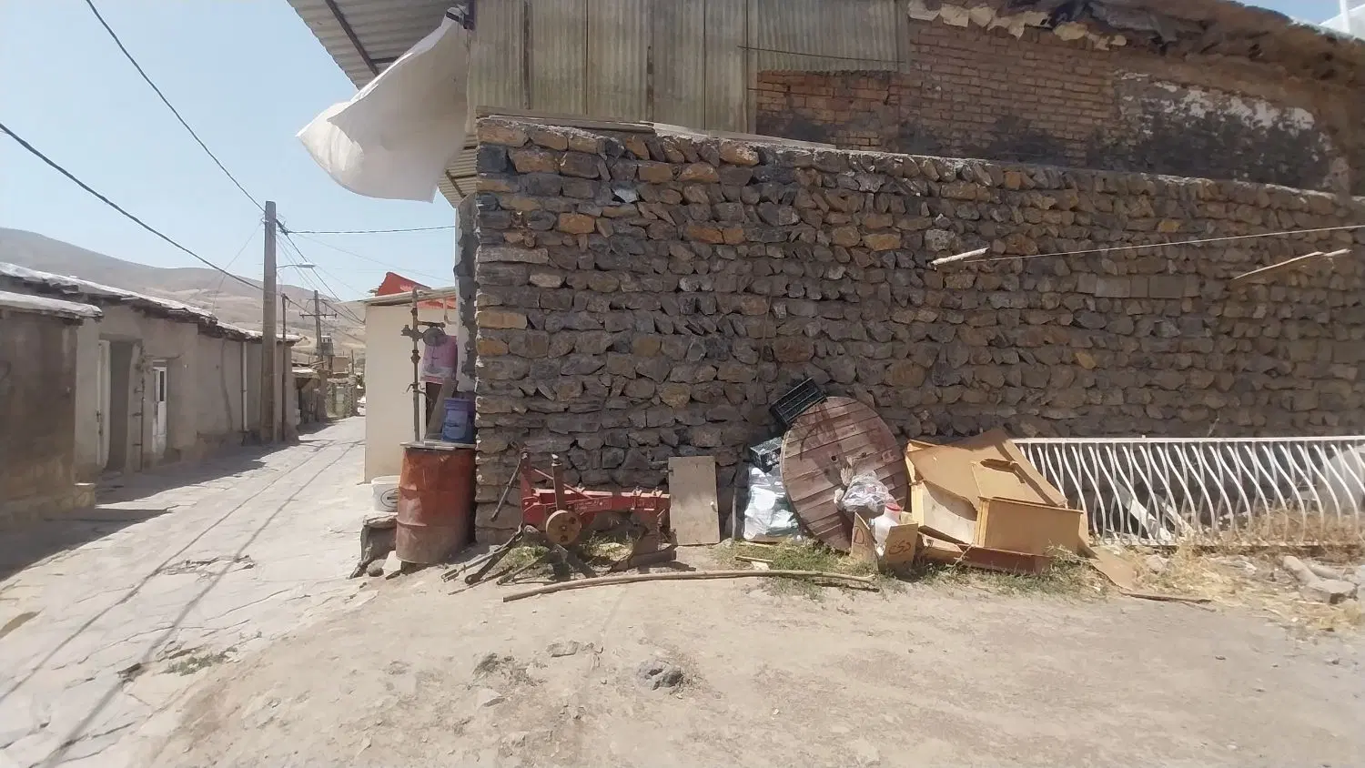 زمین مسکونی دهکده توریستی نران