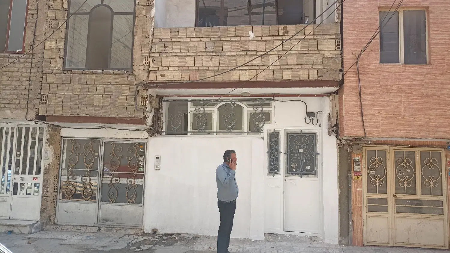 یک واحد مستقل ۷۰ متری    و راه دسترسی جدا