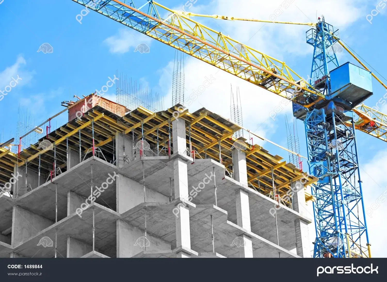 پیش فروش آپارتمان، ساجدی