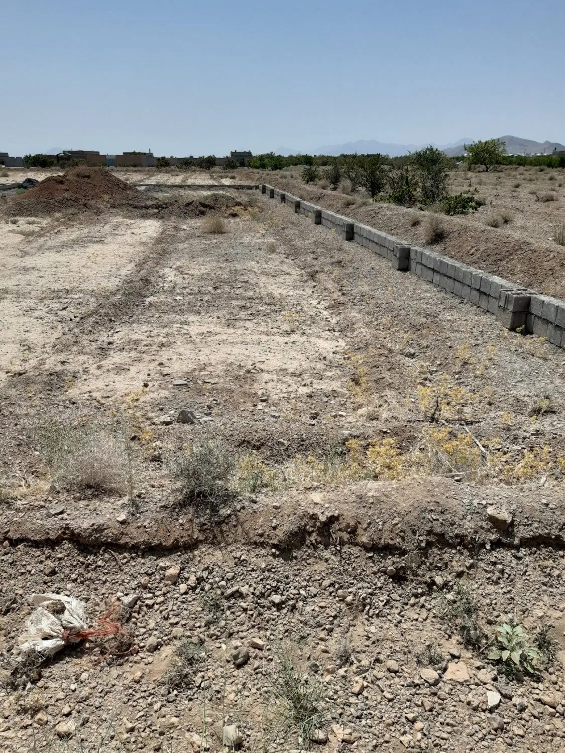 زمین باغ ۷۰۰ متری