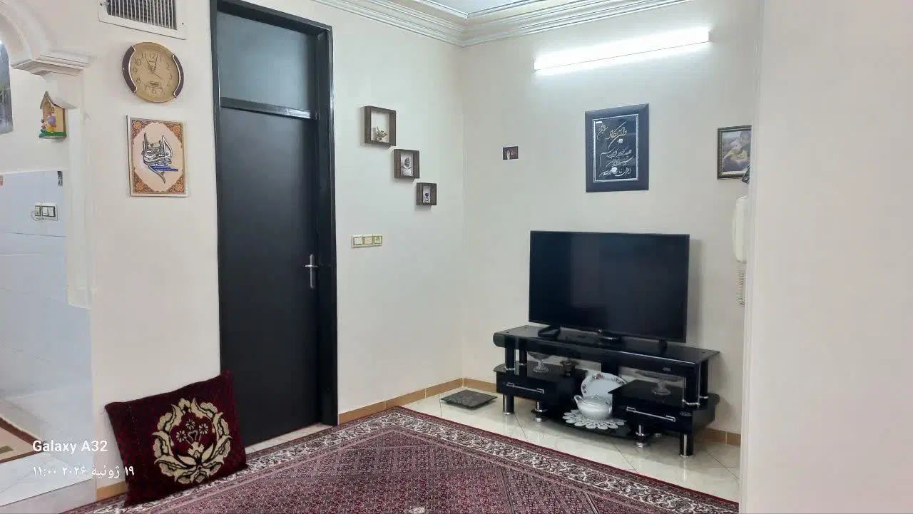 اپارتمان سه طبقه