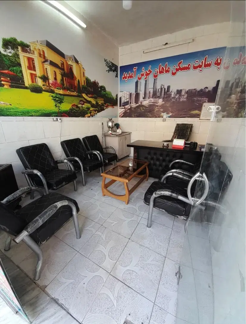 مغازه 12متری فروشی قرچک خیابان ولی اباد مدنی 5