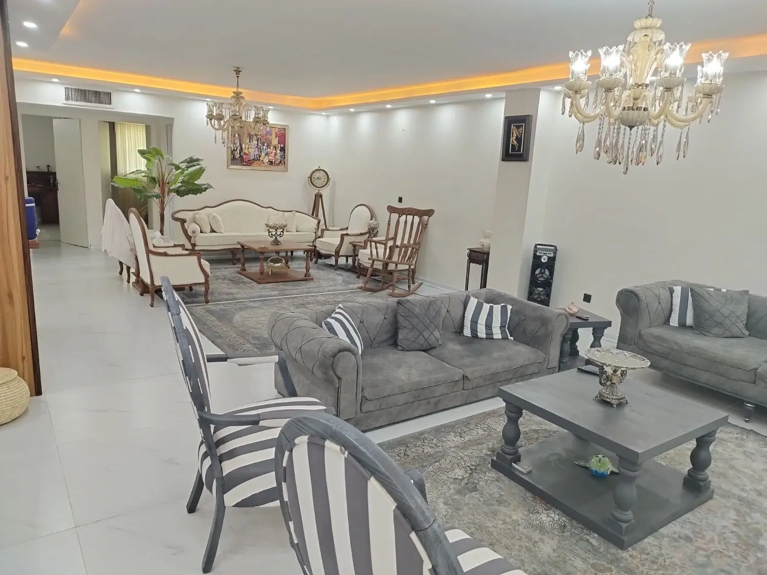 واحد 129 متر سند دار