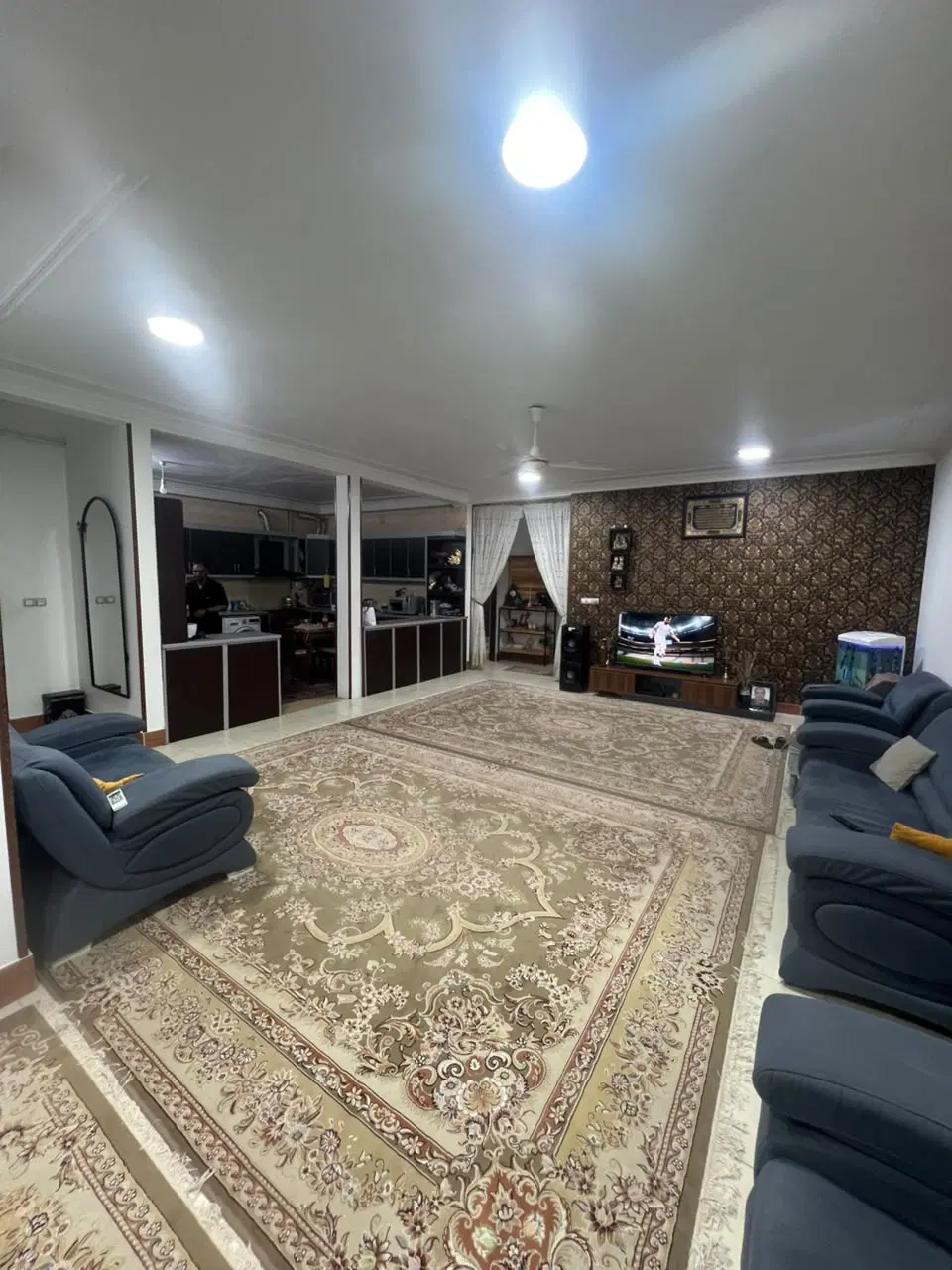 فروش همکف از دوطبقه