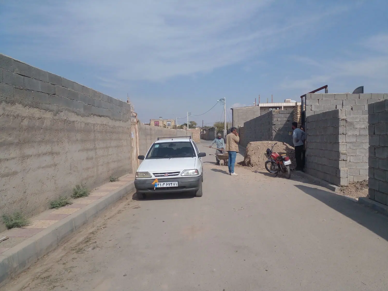 چهار دیواری ۱۶۰ متر