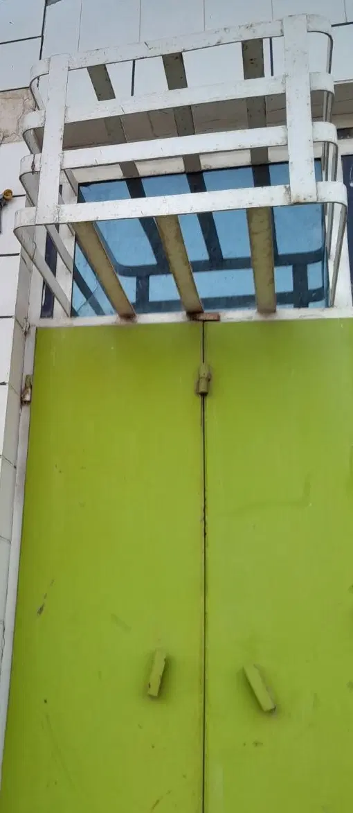 یک باب مغازه۱۵ متر
