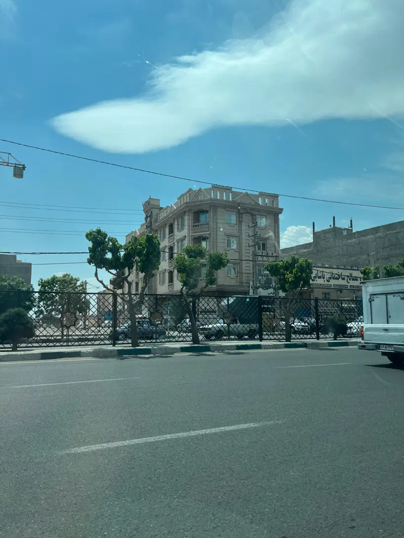 واحد ۱۷۰ متر سند تجاری بر بلوار اصلی پر تردد