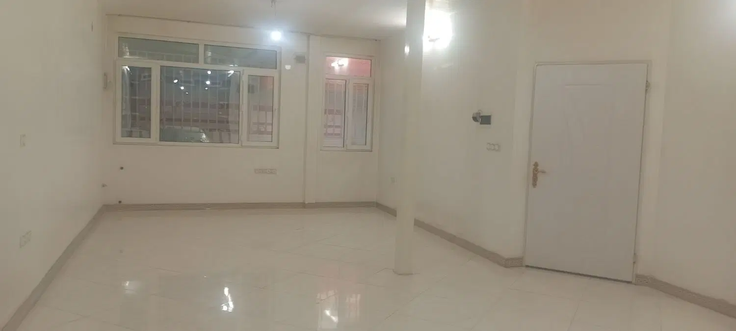 خانه  دوطبقه طبقه اول اجاره داده می شود