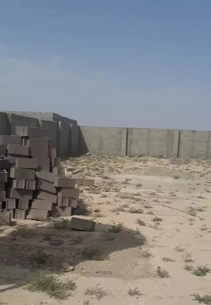 چهاردیواری ۴۰۰متردروهن ابادعلی اباد
