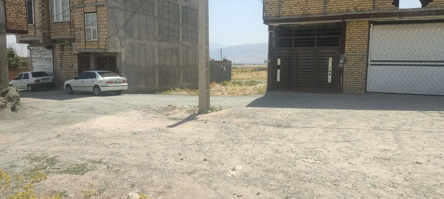زمین 200متری جاده بلان (صندوقی)