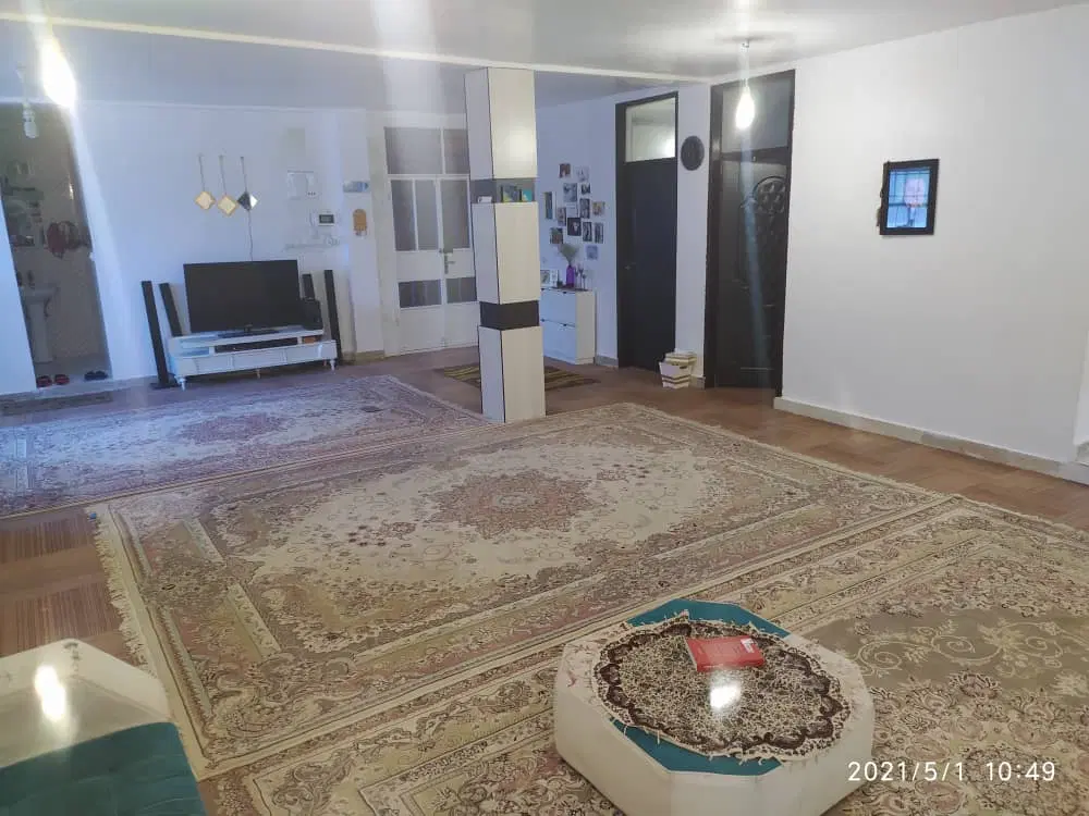طبقه اول ساختمان