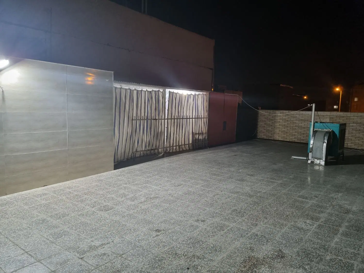 اپارتمان تک واحدی
