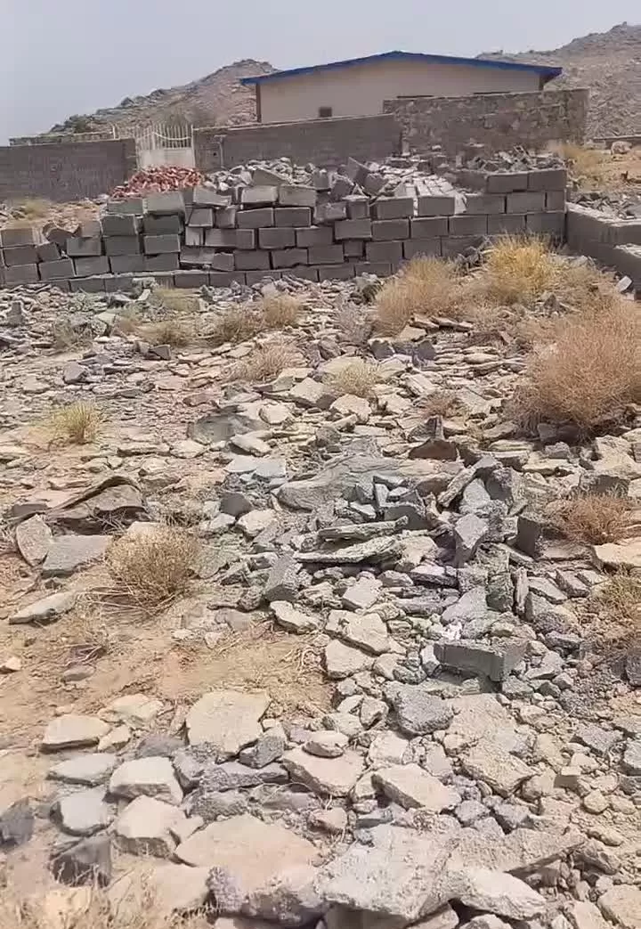 زمین در منزلاب خیراباد 160 متر