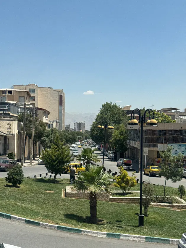 ویلایی دربست دوطبقه تاجگذاری