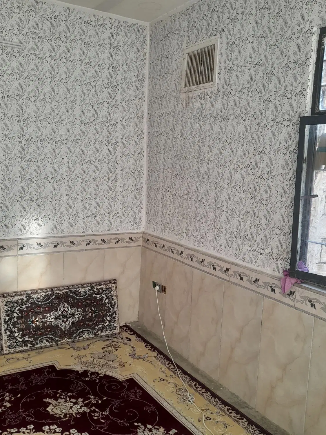 یک دست خانه دوطبقه تکمیل
