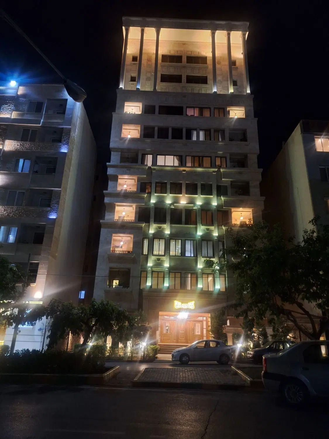 مغازه تجاری