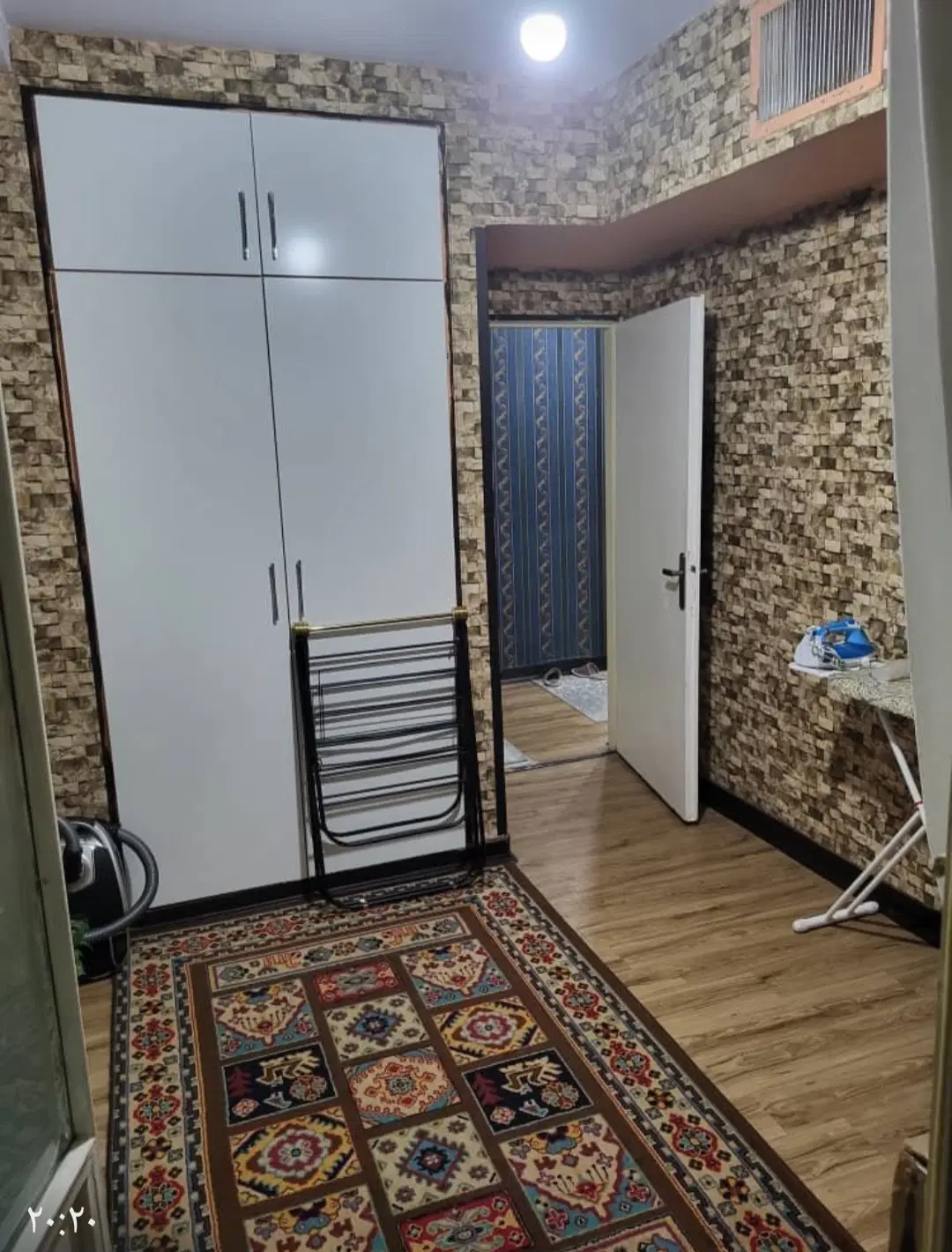 اپارتمان ۱۰۰متری طبقه دوم بازسازی شده