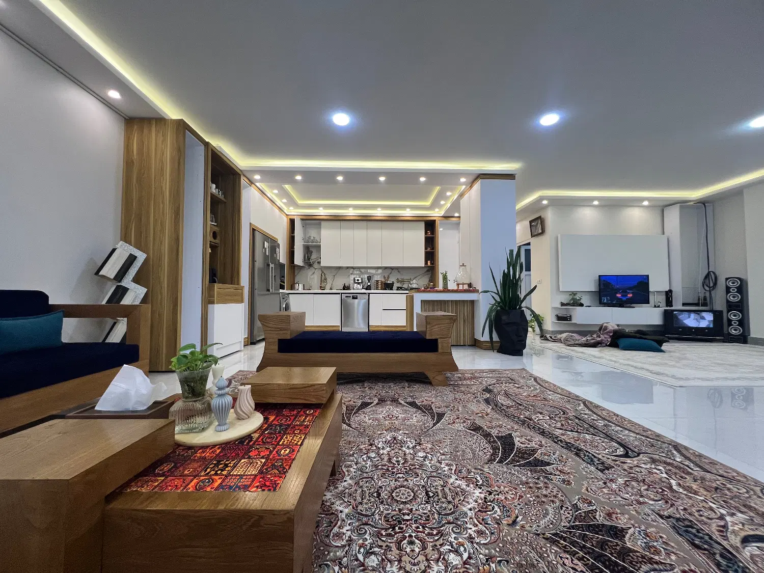 ویلایی کوچه پارسیان