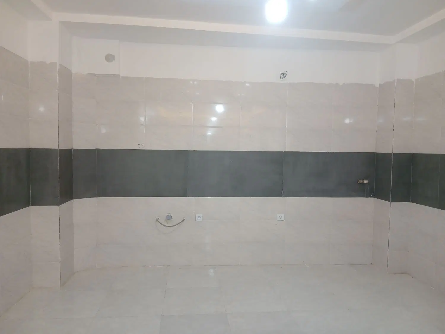 خیابان دانشگاه ۱۰۵ متری