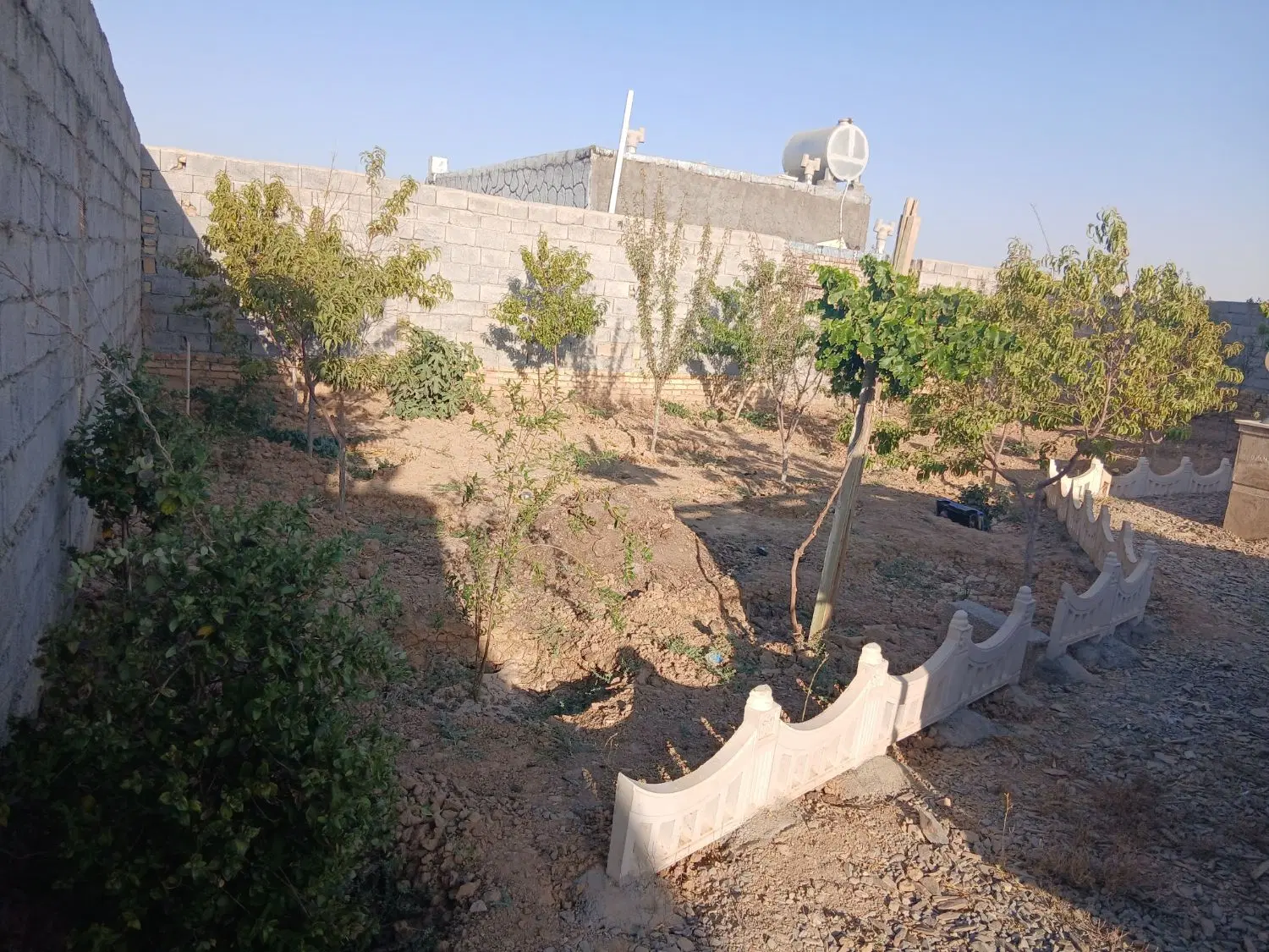 باغ سوسن اباد