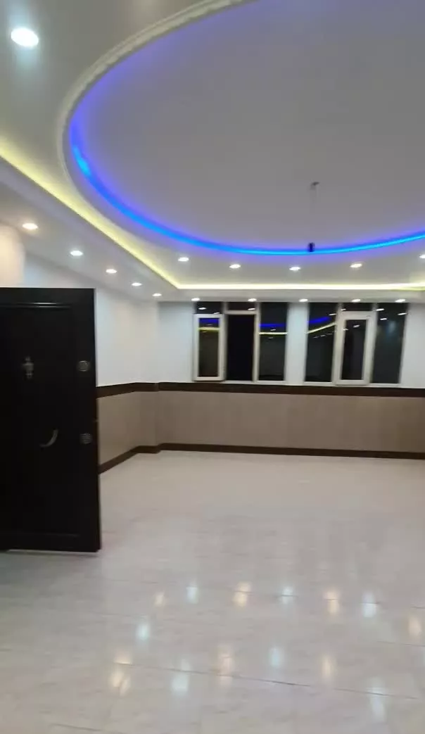 میدان فرمانداری شرافت تک واحد شخصی