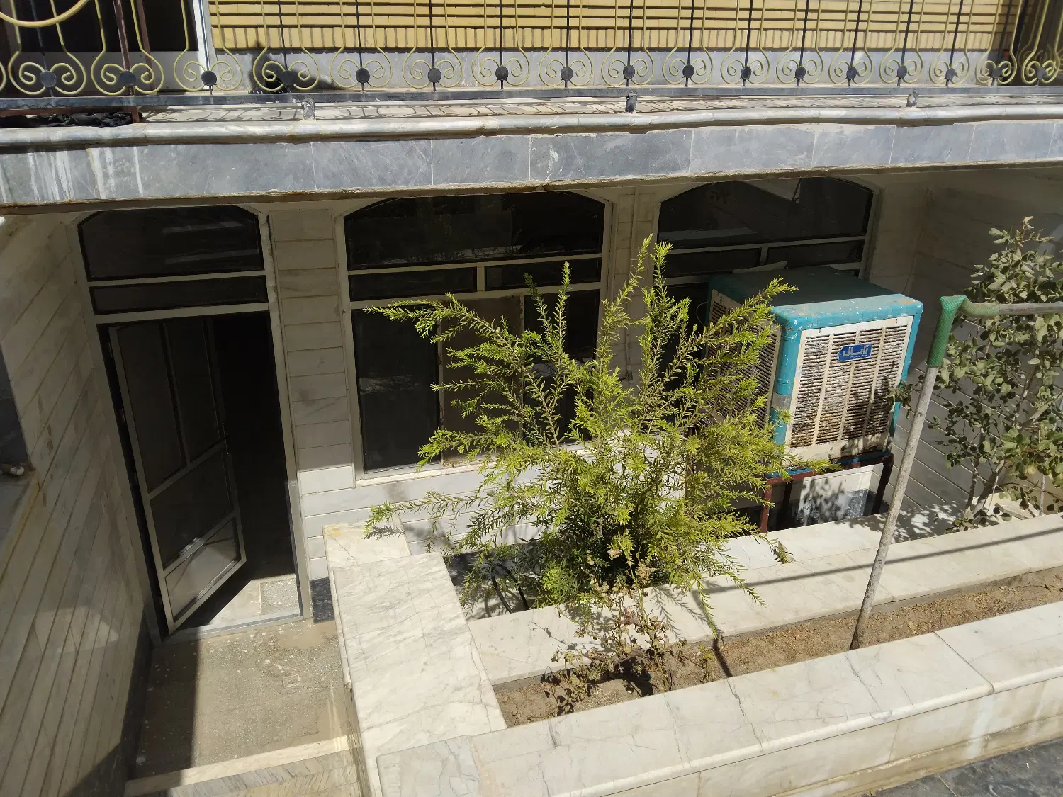 واحد ویلایی زیرزمین گلخانه ای  مستقل اجاره ای