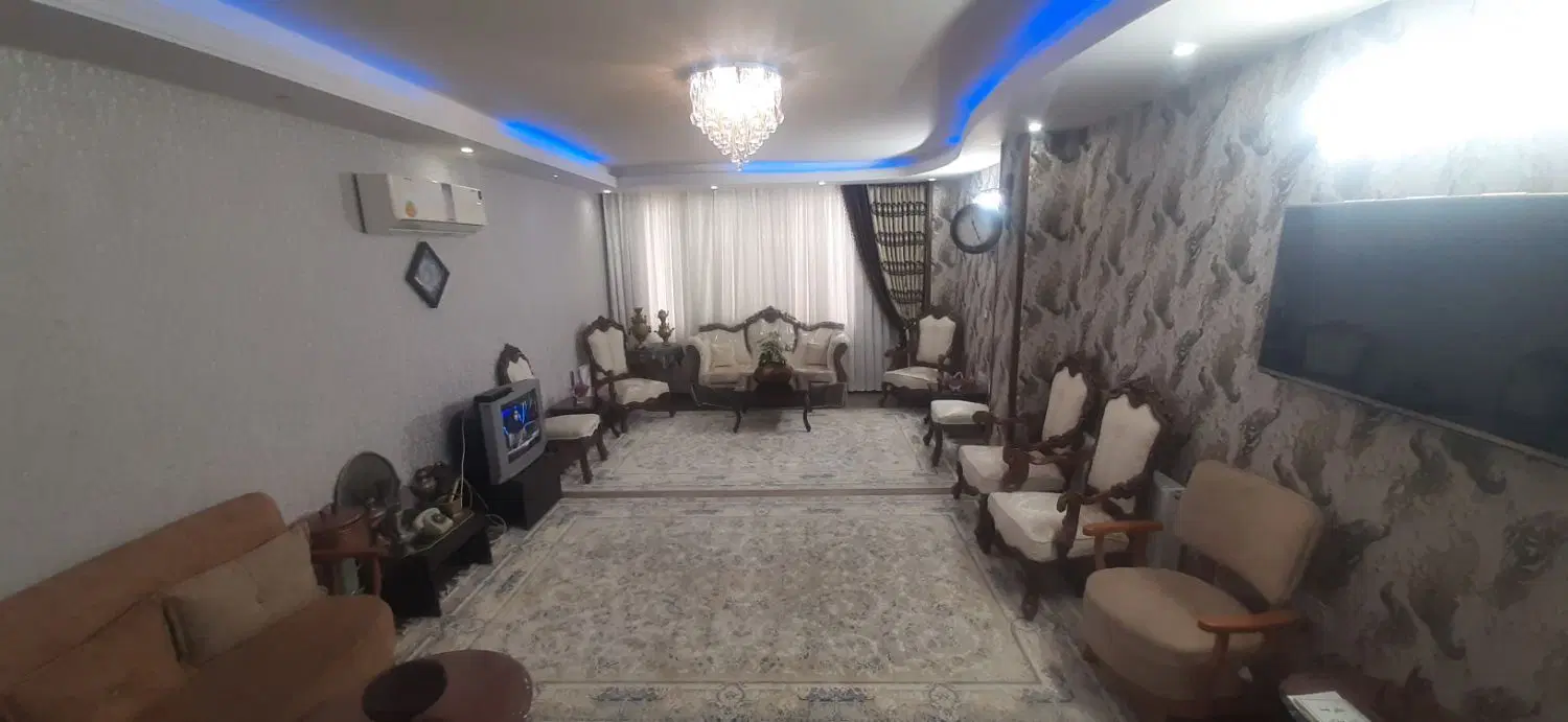 فروش آپارتمان ۱۰۵متر باغ فیض _ ۲ پارکینگه _شیک
