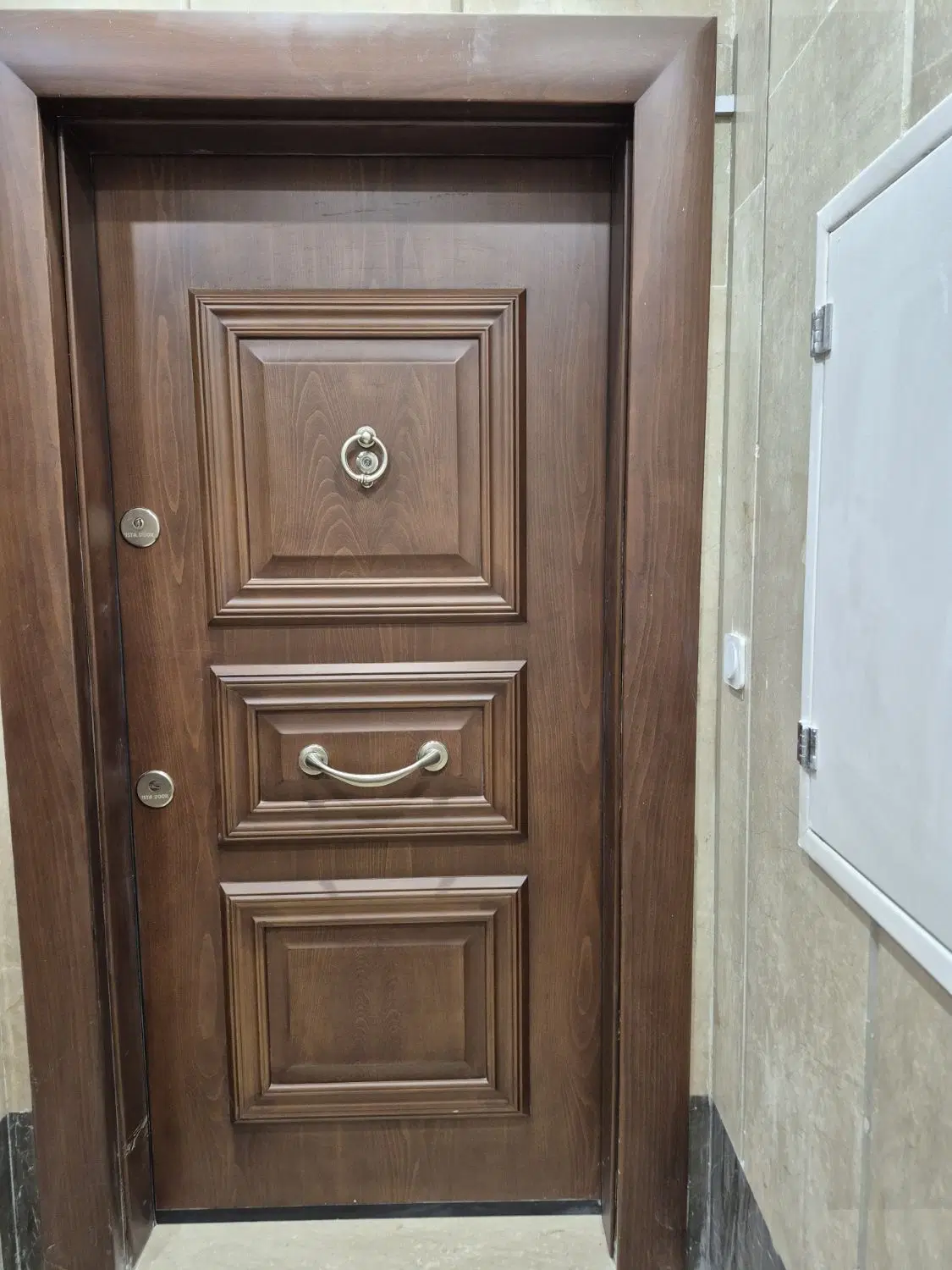 تک واحدی فول