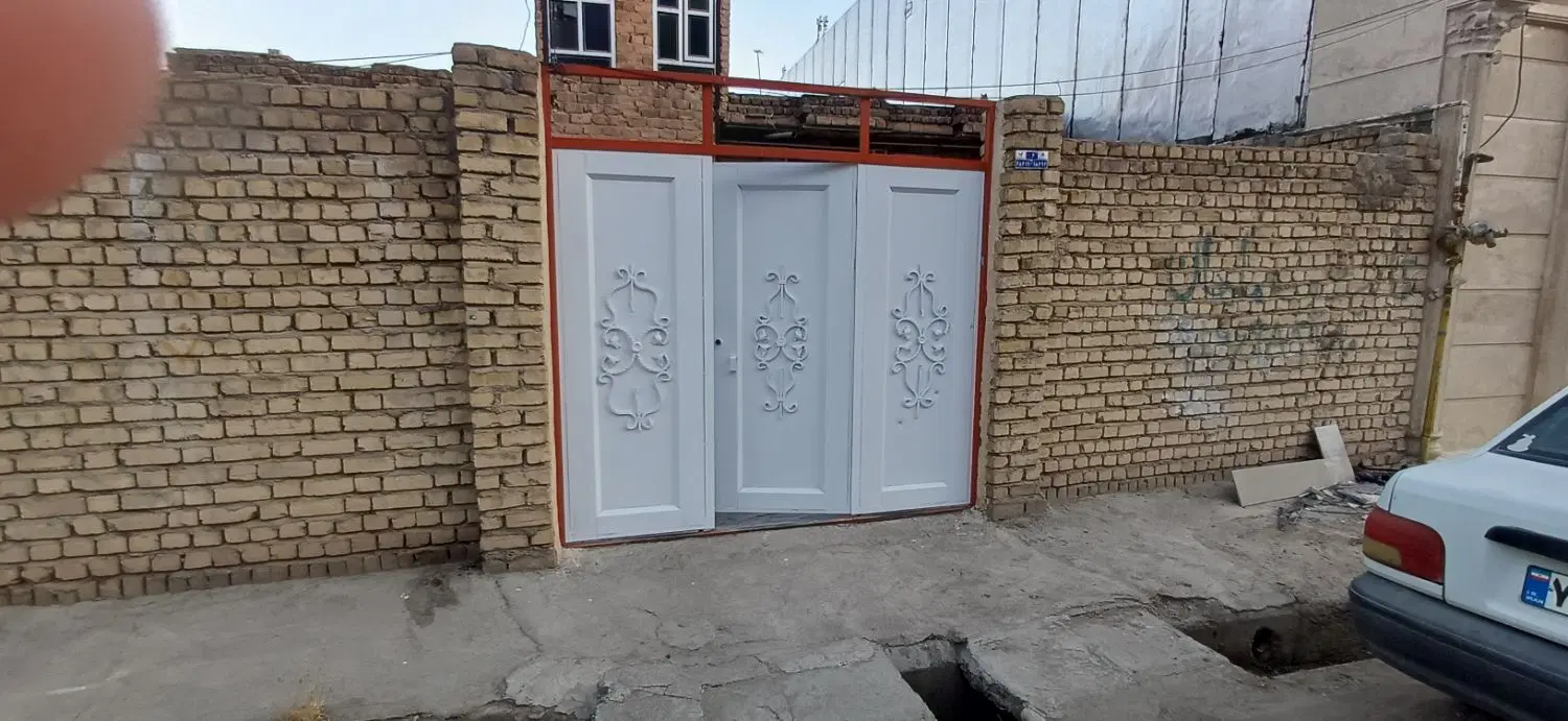 خانه اجاره ای میدان معلم