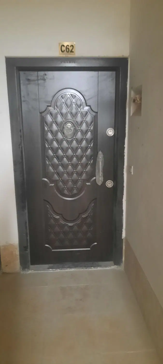 فروش آپارتمان سلحشوران یک