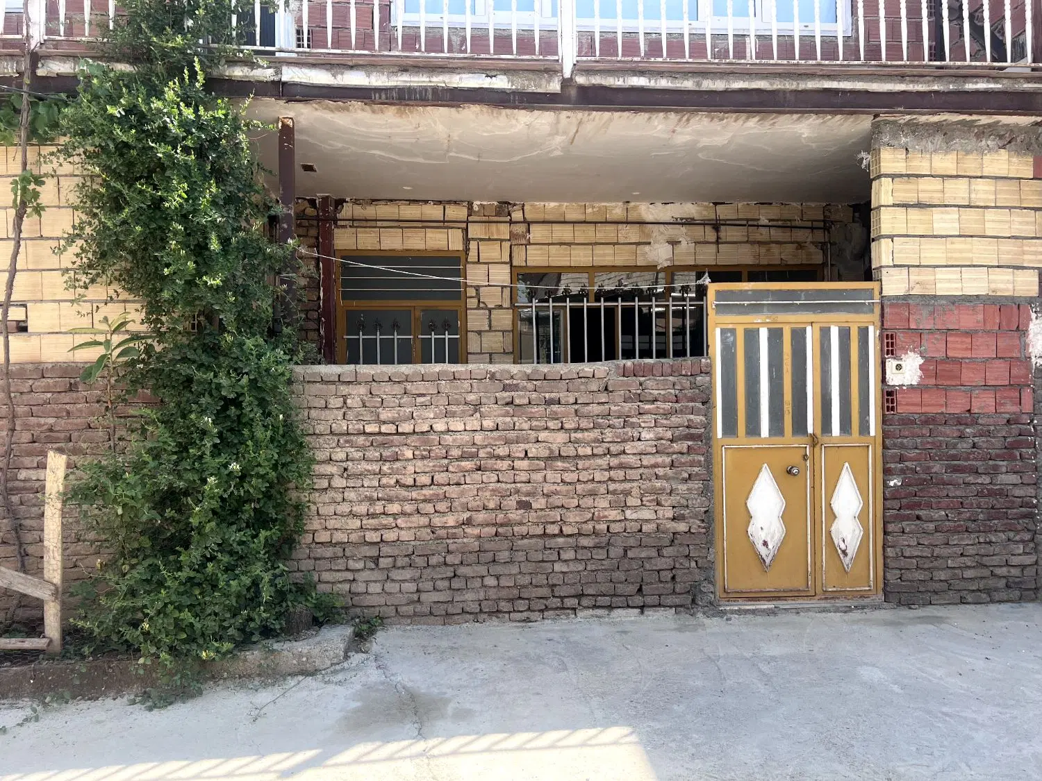 فروش واحد همکف در کانی دینار