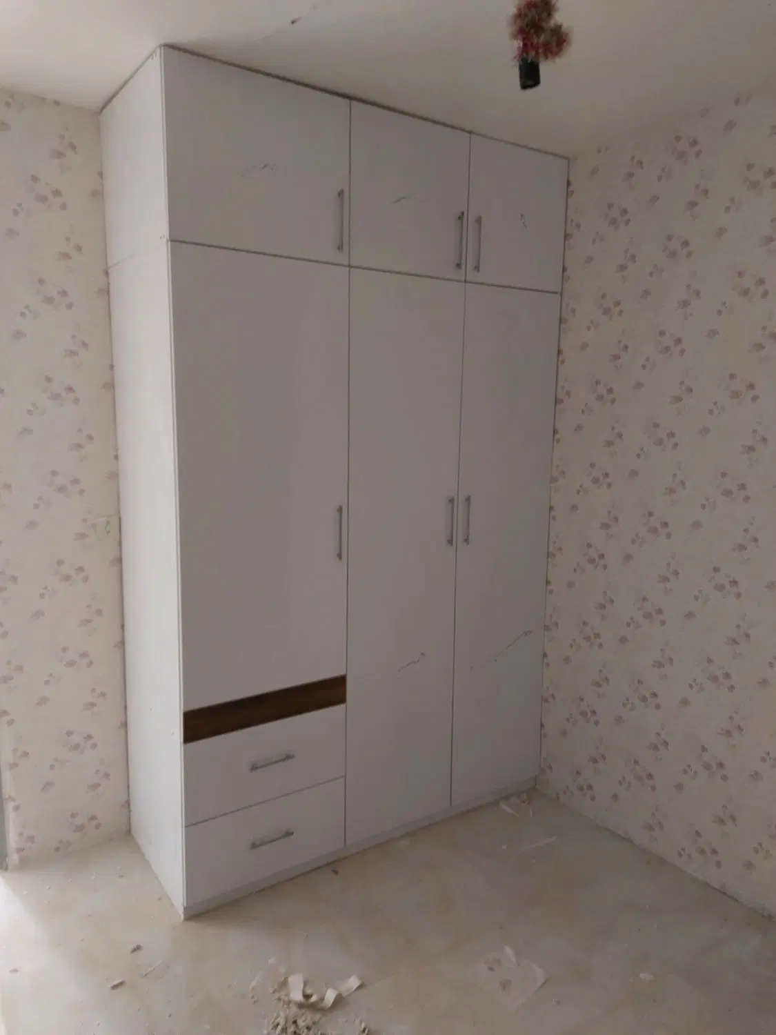 خانه ۲۲۰ متر ۲طبقه با بهارخواب غریبان