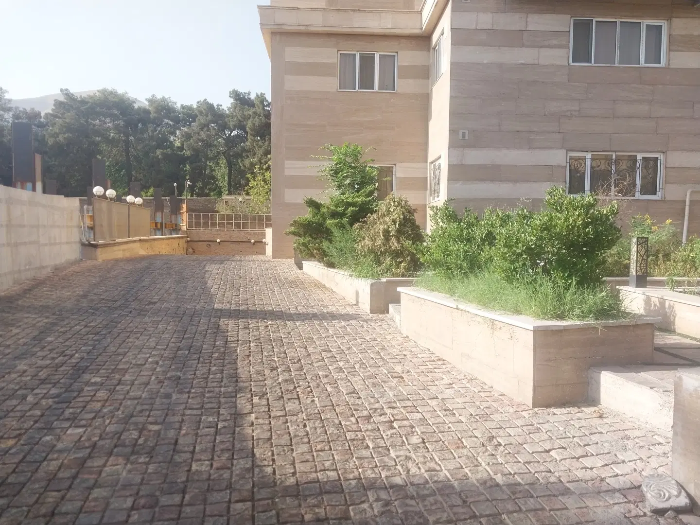 90m _برج امید _اشرفی اصفهانی _2خواب